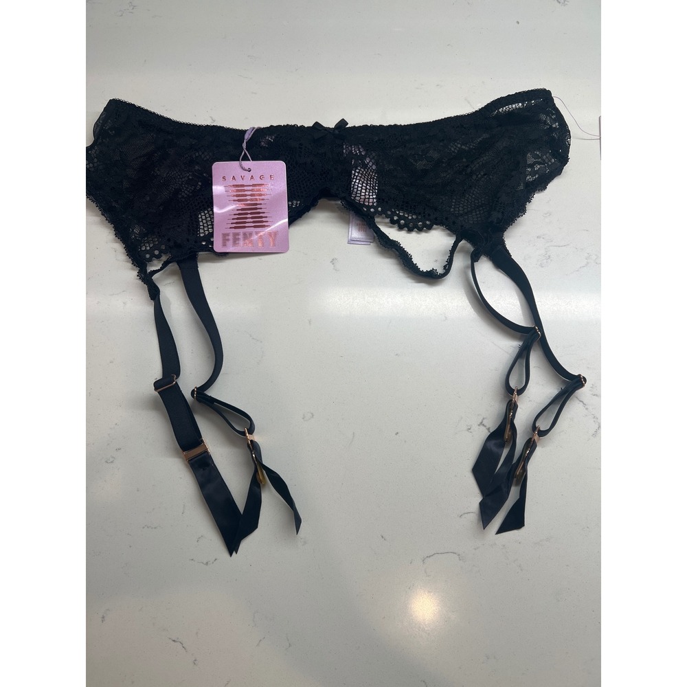 Savage X Fenty Black Floral Lace Garter Belt Rose Gold Hardware NWT 2X - Picture 2 of 9